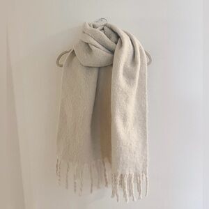 Abercrombie & Fitch Cream Fringe Scarf